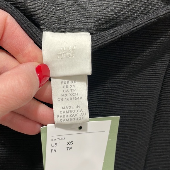 H&M Front Slit Leggings - Picture 2 of 5